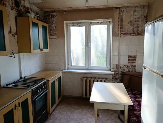 продам 3-комнатную квартиру на Текстильщике Донецк