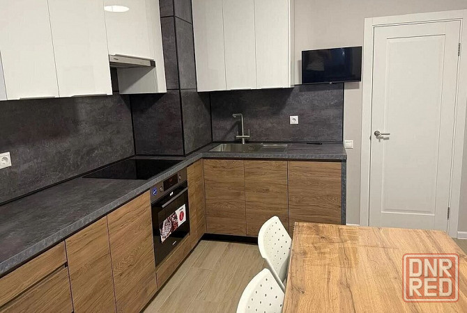 Сдаю однокомнатную квартиру в Ворошиловском районе напротив филармонии. Донецк - изображение 1