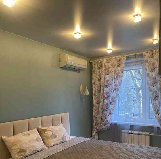 Сдаю двухкомнатную квартиру в Ворошиловском районе на Набережной Донецк