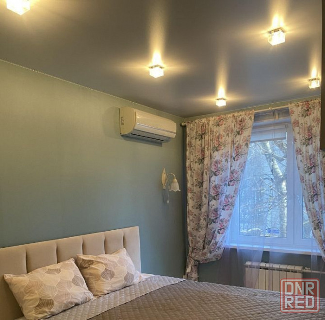 Сдаю двухкомнатную квартиру в Ворошиловском районе на Набережной Донецк - изображение 2