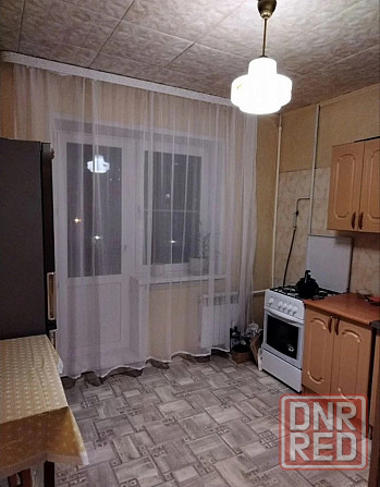 Сдается 1 комнатная квартира в Ханжонкова, мкрн Первомайский, остановка "Космос" Макеевка - изображение 2