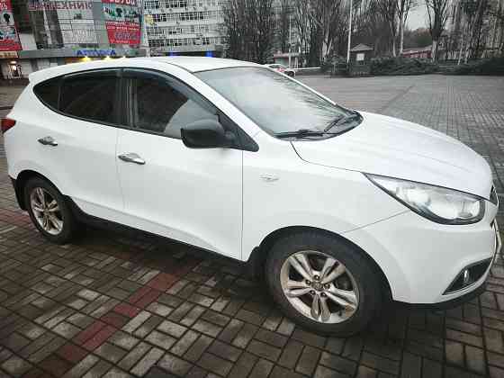 Hyundai ix35 2012г. Мотор 2.0л. Автомат Aisin. Машина ухоженная. Высокий клиренс. Автозапуск Донецк