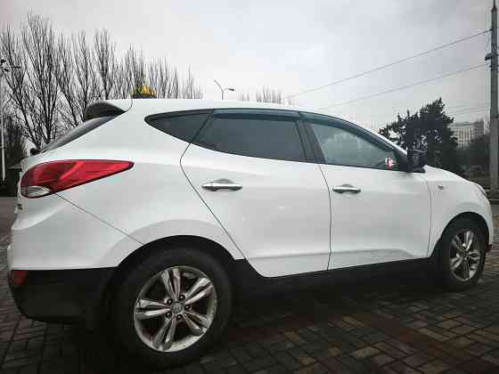 Hyundai ix35 2012г. Мотор 2.0л. Автомат Aisin. Машина ухоженная. Высокий клиренс. Автозапуск Донецк