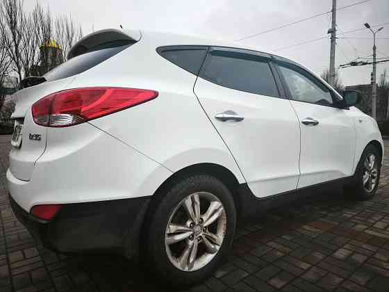 Hyundai ix35 2012г. Мотор 2.0л. Автомат Aisin. Машина ухоженная. Высокий клиренс. Автозапуск Донецк