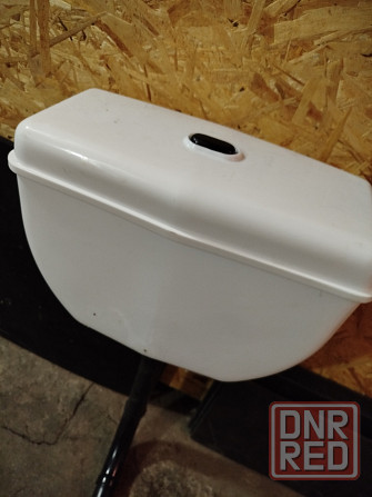 Бачок пластмассовый для унитаза Донецк - изображение 1