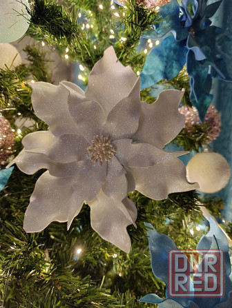 Новогодние цветы, украшения, игрушки Макеевка - изображение 1