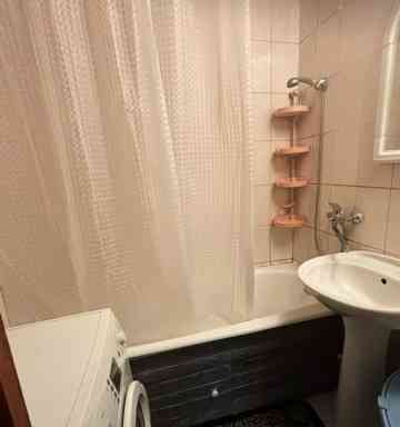 Сдается: Двухкомнатная квартира Этаж: 2 Район: Киевский Донецк