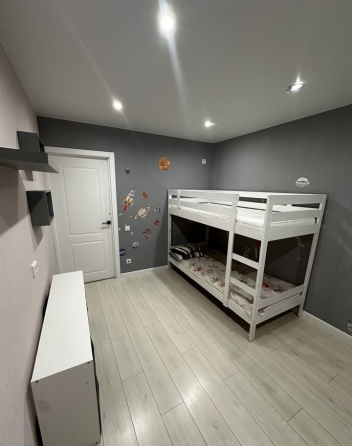 Сдается красивая трехкомнатная квартира в ворошиловском районе Донецк