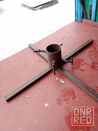 Подставка для живой елки, диаметр ствола 7.5 см, металл Донецк - изображение 1