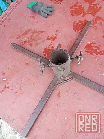 Подставка для живой елки, диаметр ствола 7.5 см, металл Донецк - изображение 3