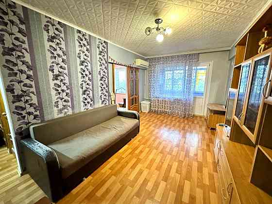 Сдаётся двухкомнатная квартира. Киевский район в районе донуги. Рядом тц донецк cити. Донецк