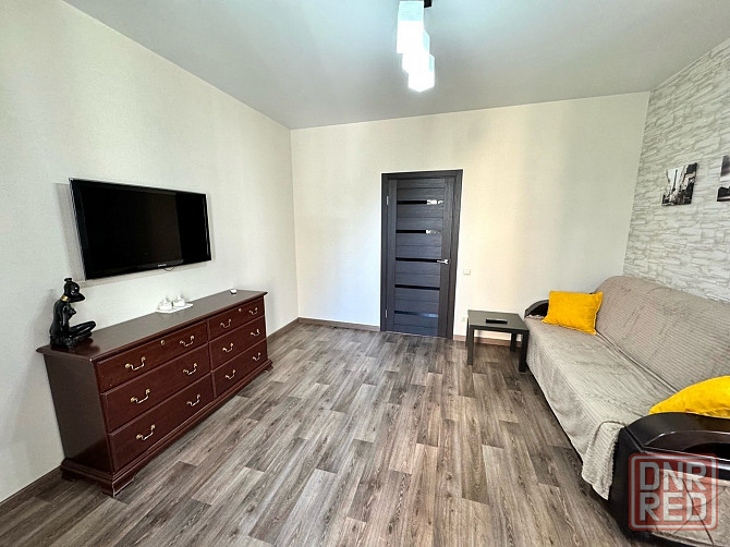 Сдаётся двухкомнатная квартира (студия + спальня). Кубышевский р-н. Бакины прям на кольце. Донецк - изображение 5