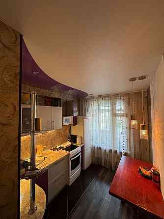 Сдаётся двухкомнатная квартира. Ленинский р-н. На Конти. Рядом Цирк-золотое кольцо. Донецк