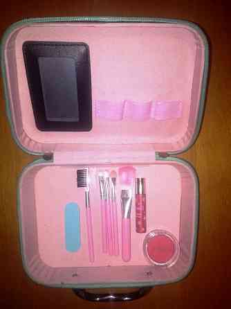 Маленький чемоданчик Макеевка