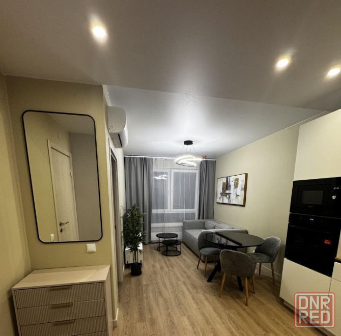 Сдаю однокомнатную квартиру с Евро ремонтом в Ворошиловском районе. Донецк - изображение 6