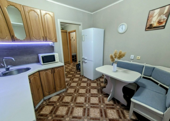 Сдается: 2 комнатная квартира Калининский Район Донецк