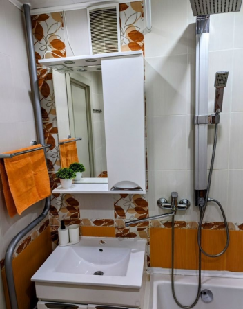 Сдается: 2 комнатная квартира Калининский Район Донецк