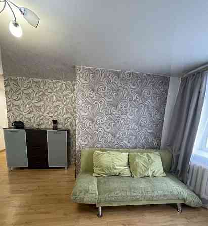 в левобережном районе сдаётся однокомнатная квартира в спокойном жилом доме. Мариуполь