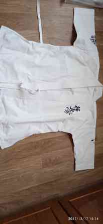 продам кимоно киокушинкай, размер м, в отличном состоянии, одето несколько раз. Донецк