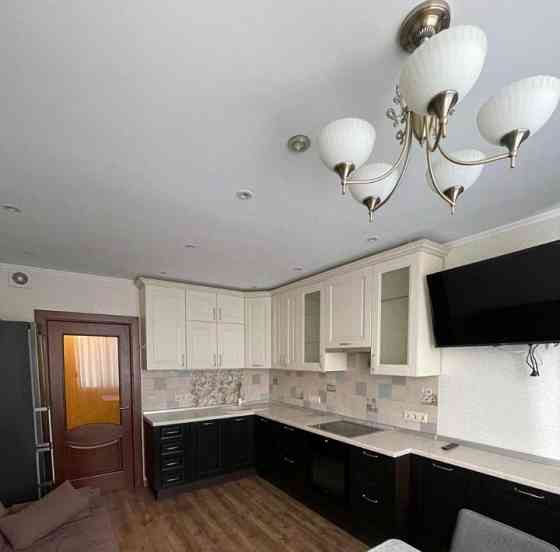 Сдаю двухкомнатную квартиру в Ворошиловском районе по Театральному проспекту. Донецк