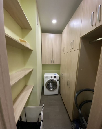 Сдается: 2 комнатная квартира Район: Ленинский Донецк