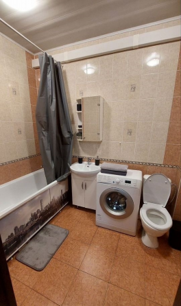 Сдается: 1 комнатная квартира Район: Ворошиловский Донецк