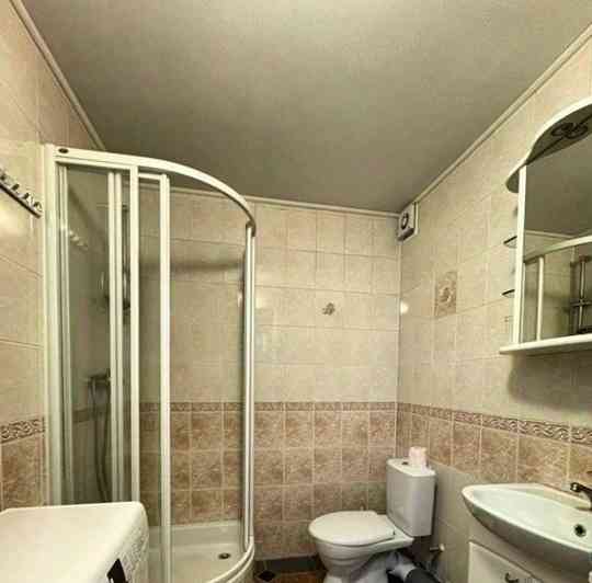 Двухкомнатная квартира в долгосрочную аренду, расположена в Киевском районе Донецк