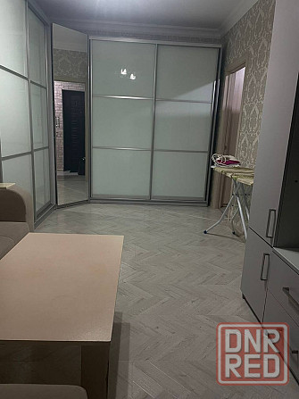 Сдаётся 1 ком квартира в Калининском р-не, ул. Марии Ульяновой Донецк - изображение 3