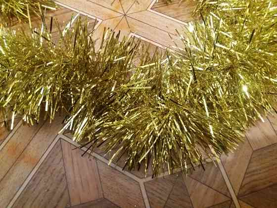 Продам дождик новогодний мишуру гирлянду Донецк