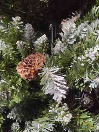 Продам Новогоднюю Ёлку Донецк