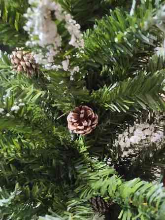 Продам Новогоднюю Ёлку Донецк