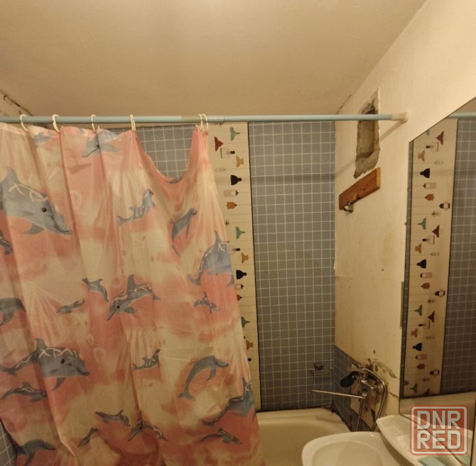 Сдаю трехкомнатную квартиру по ул. Островского, Кировский район, 72кв.м, 3 этаж Донецк - изображение 7