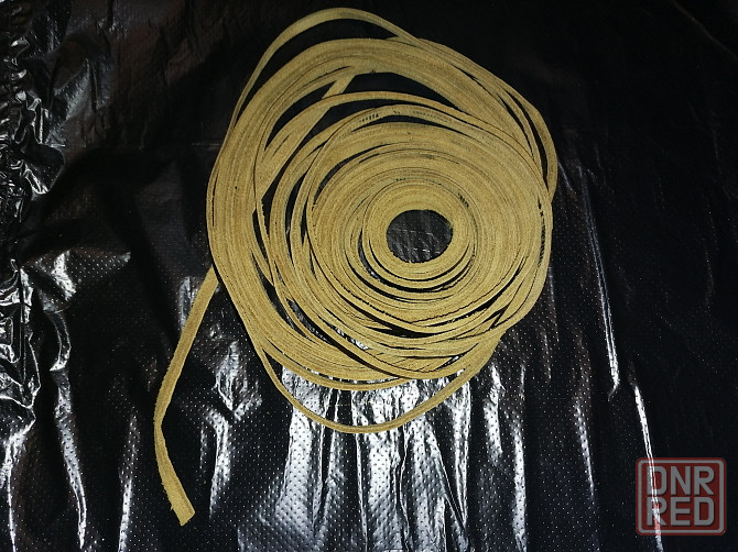 Ремень кожаный , плоский для швейных машин. новый. ссср. Стаханов - изображение 1