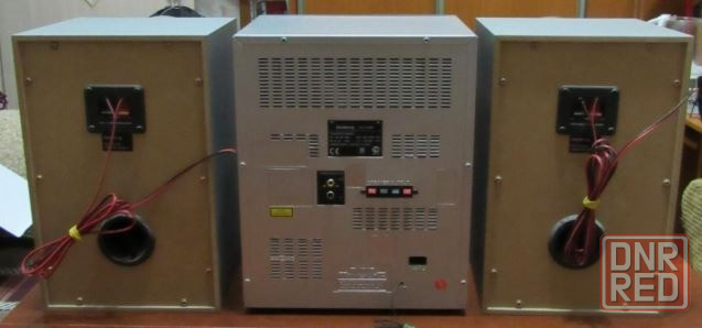 Музыкальный центр Elenberg MC-4069M - Обмен на 30шт. нерабочей-ненужной оперативной памяти озу - Донецк - изображение 2