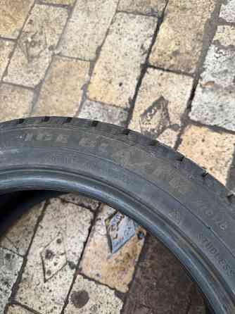 продам зимнюю резину R18 235/45 Донецк