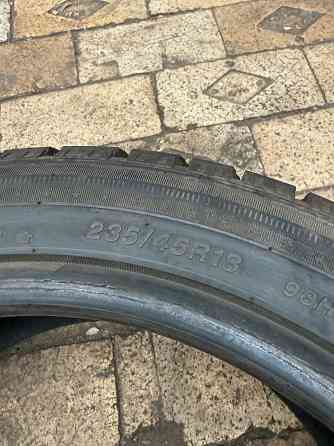 продам зимнюю резину R18 235/45 Донецк