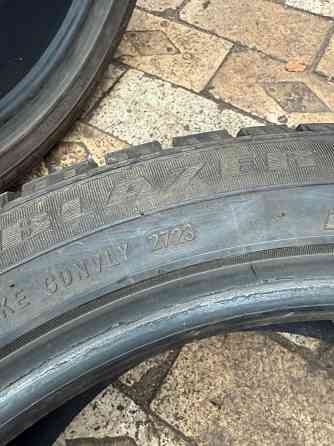 продам зимнюю резину R18 235/45 Донецк