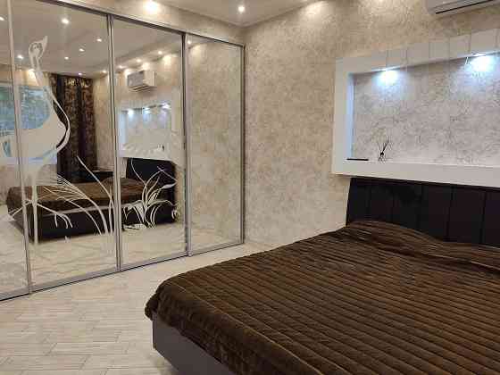 Собственник!!! Вода 24/7 Сдам 3-х комнатную квартиру студию 80 м². Калининский р-н Безалкогольный Донецк