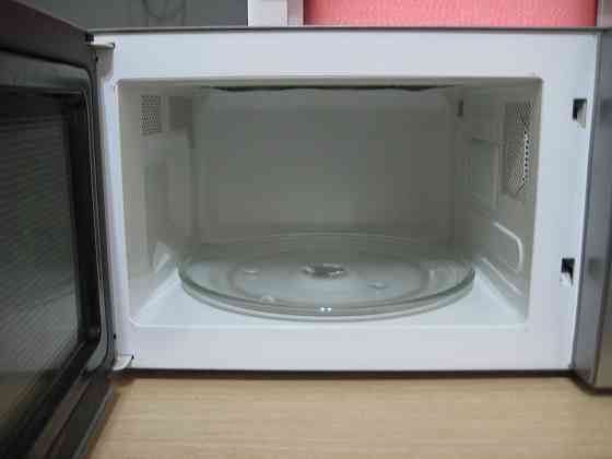 Микpоволновaя пeчь Samsung G2739NR Донецк