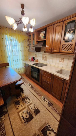 3-х комнатная квартира в Ленинском р-не Донецк