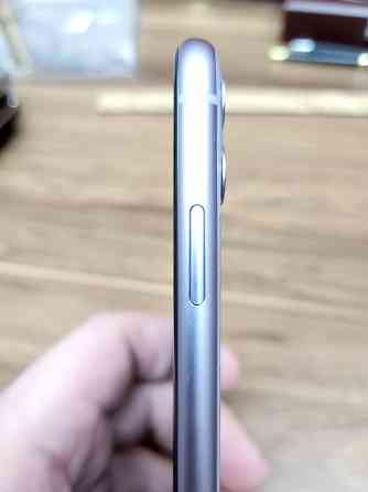 Продам iPhone 11 64gb Донецк