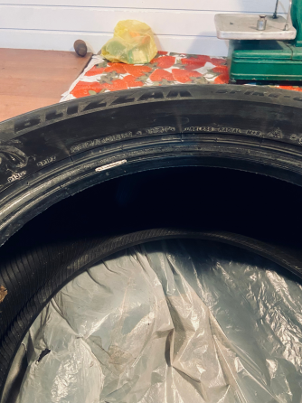 Продам зимнюю резину Донецк