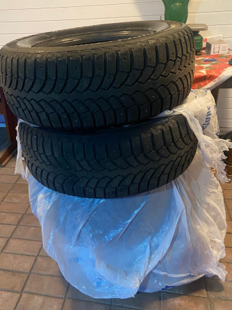 Продам зимнюю резину Донецк