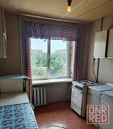 Продаётся 1 комнатная квартира в Петровском районе. Донецк - изображение 2