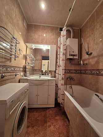 Продам 3х комн сталинку в центре города Донецк