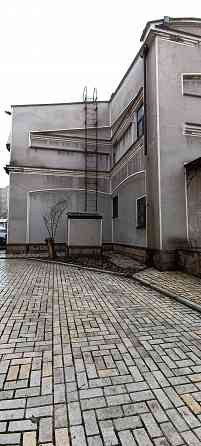 Сдам 1048 м² под Мед Центр, Офис в Ленинском р-не. Все коммуникации. Трафик. Ремонт. Своя парковка! Донецк