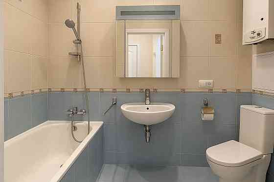 Продам 4х комн сталинку пл.Ленина Донецк