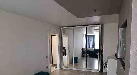 Сдается шикарная в первые 1-комнатная квартира в Ворошиловском районе на Студгородке Донецк