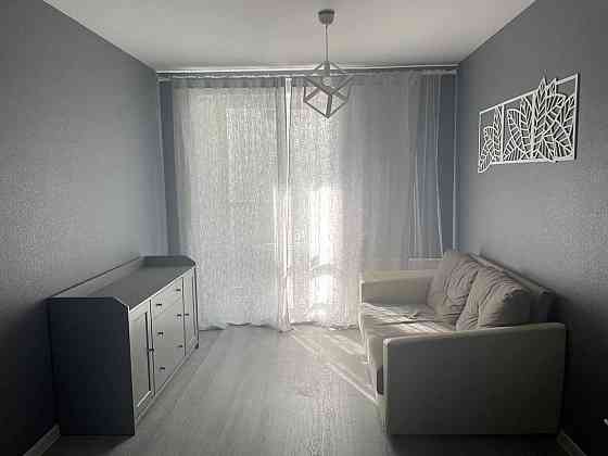 Сдаю Просторную Однокомнатную квартиру. Расположена в Ленинском районе ориентир оцкб Донецк