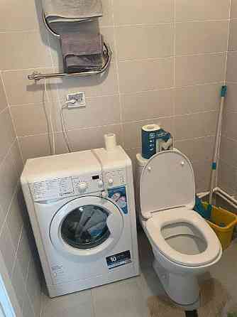 Сдаю Просторную Однокомнатную квартиру. Расположена в Ленинском районе ориентир оцкб Донецк